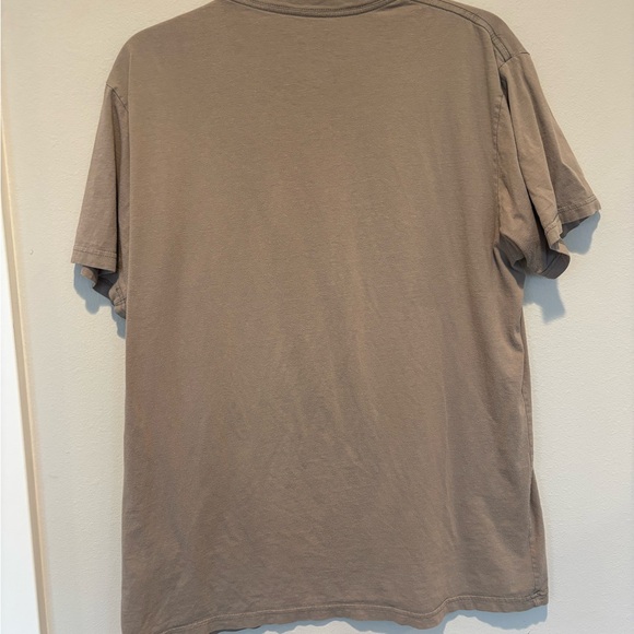 Patagonia Men's Brown Graphic Tee - Picture 2 of 3